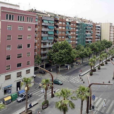 Serennia Apartamentos Sants Barcelona Room photo